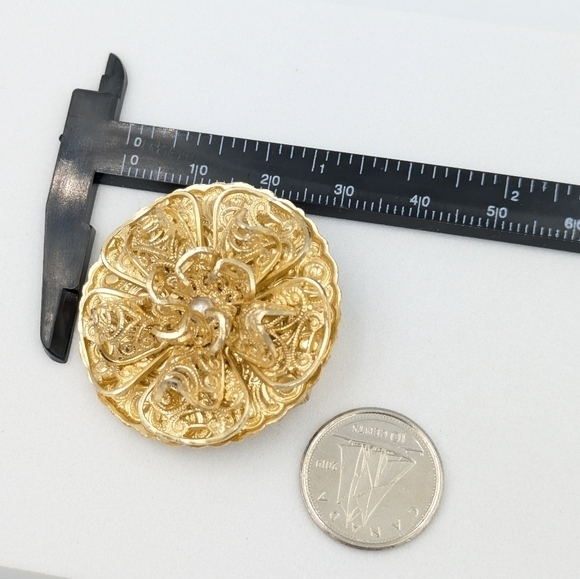 Vintage Gold Tone Filigree Scarf Clip-Western Germany - Picture 6 of 6